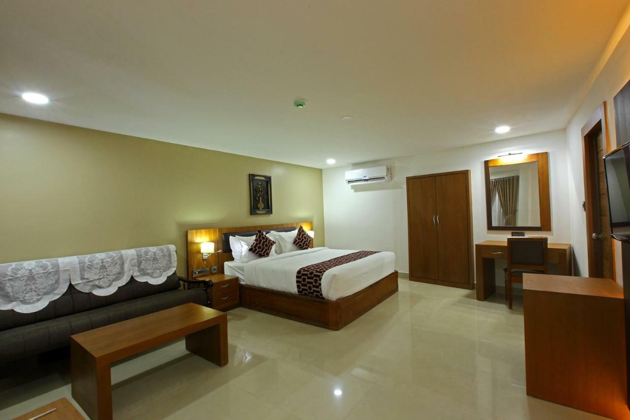 Hotel Rohini International Kallār Eksteriør bilde