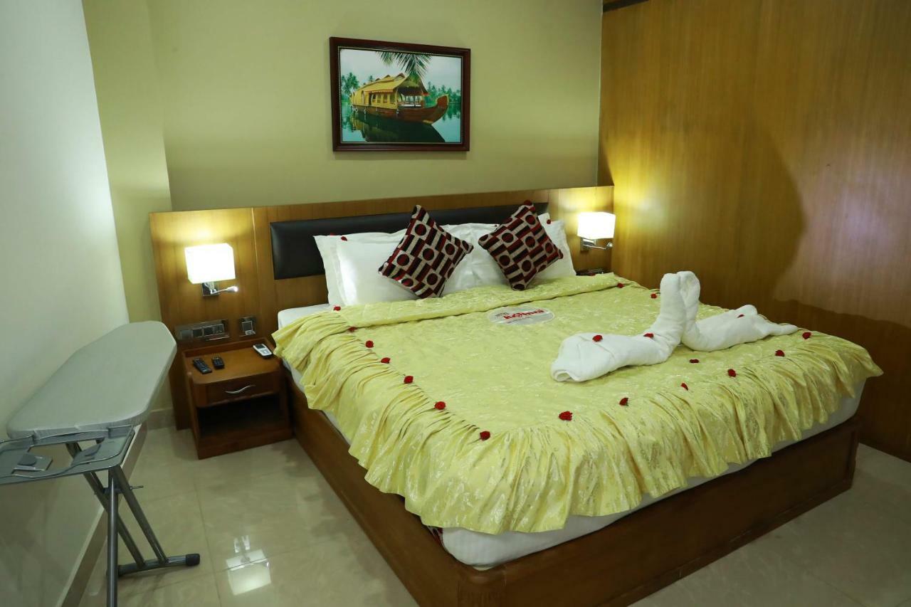 Hotel Rohini International Kallār Eksteriør bilde