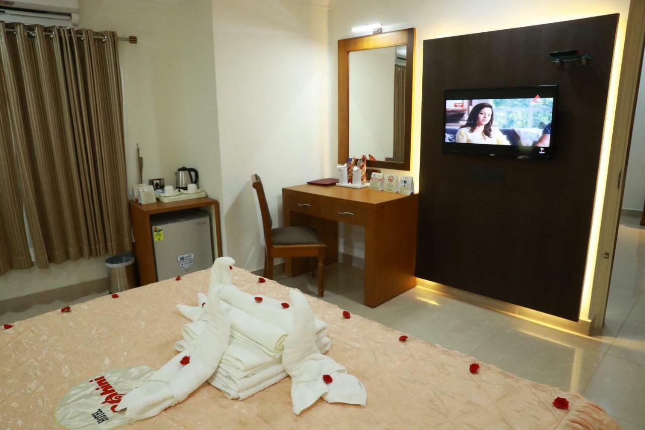 Hotel Rohini International Kallār Eksteriør bilde
