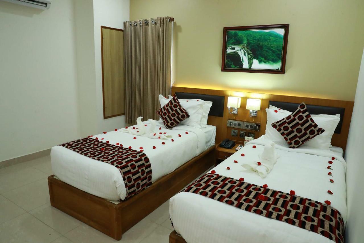 Hotel Rohini International Kallār Eksteriør bilde