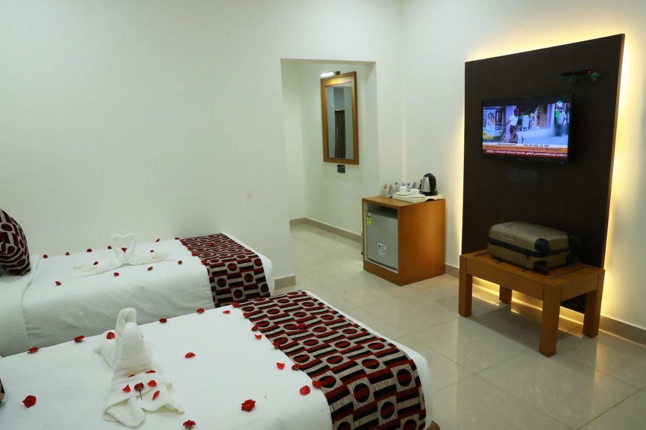 Hotel Rohini International Kallār Eksteriør bilde